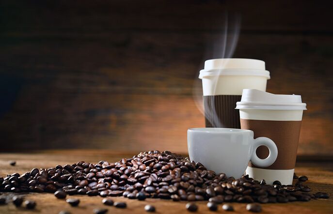 Le café est un produit interdit, et des vitamines sont prises en même temps pour améliorer l'efficacité